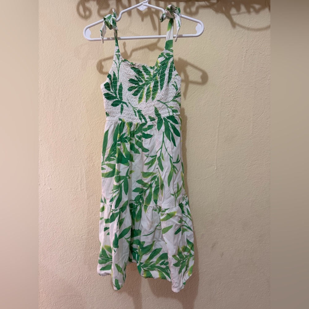 Girls dress